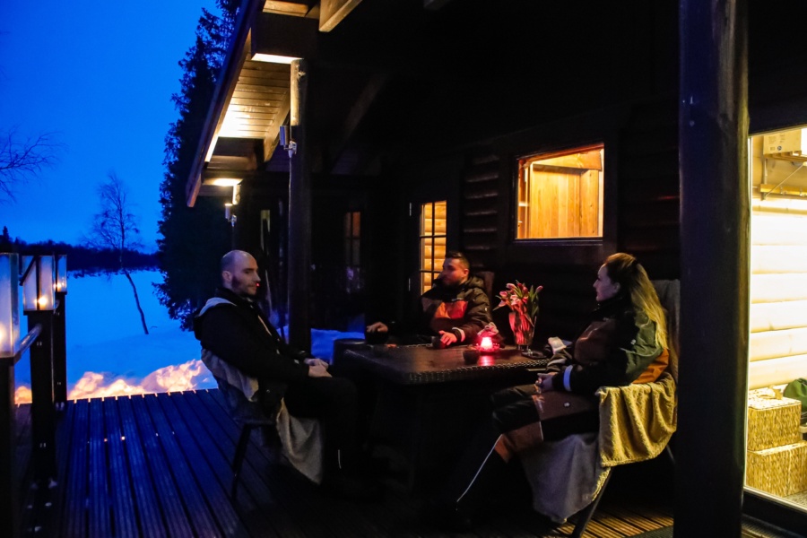 Nel cuore del gelo: La tua notte segreta in Lapponia — foto 3