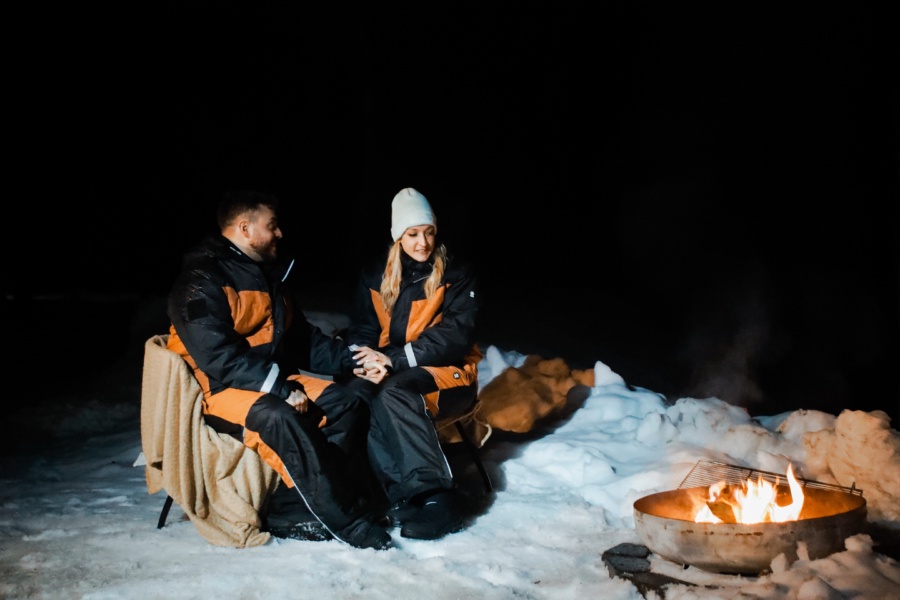 Nel cuore del gelo: La tua notte segreta in Lapponia — foto 7