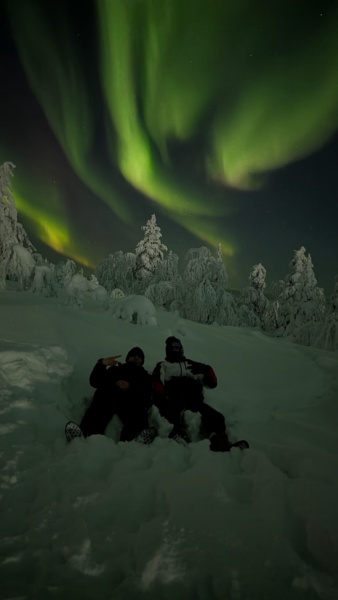 L’Anima dell’Artico: Ciaspolata Sotto le Stelle e Cena nel Bosco — foto 8