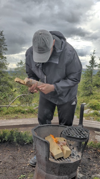 Nel Parco Nazionale Pallas-Yllästunturi: trekking sul Totovaara e pranzo sul fuoco — foto 6