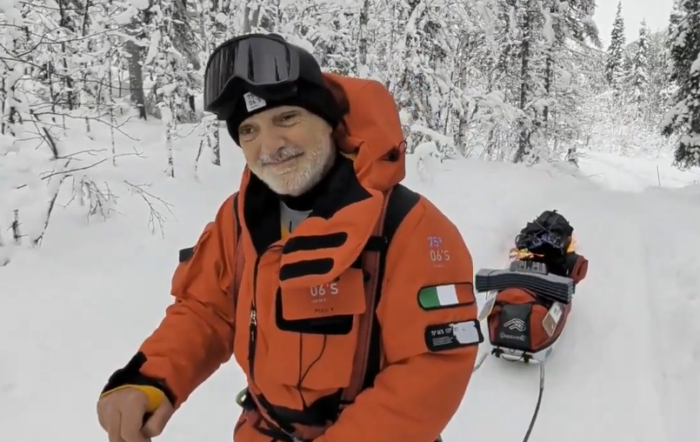 Trekking in solitaria nell'Artico: 400 km a piedi in Lapponia