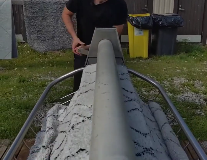 La tradizione estiva del lavaggio dei tappeti in Finlandia